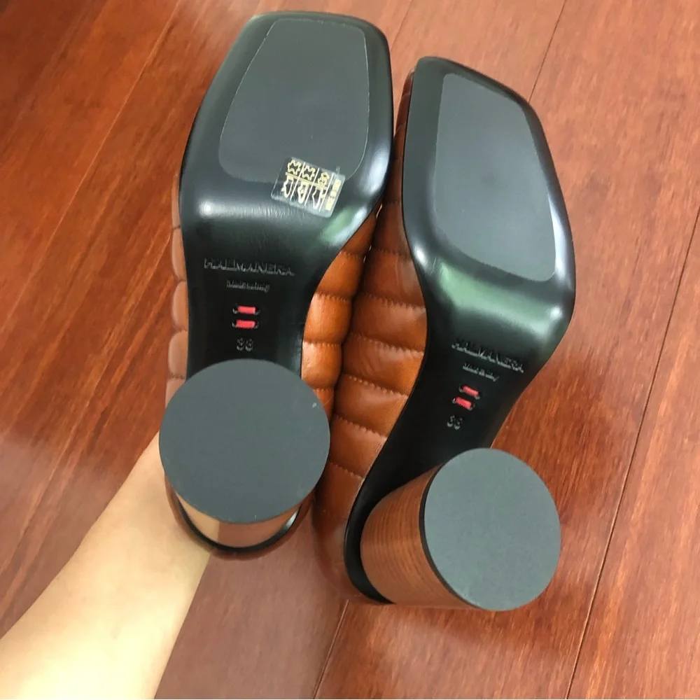 Halmanera Italy well man crafted leather quilted padded square toe cognac pump - Picture 9 of 16